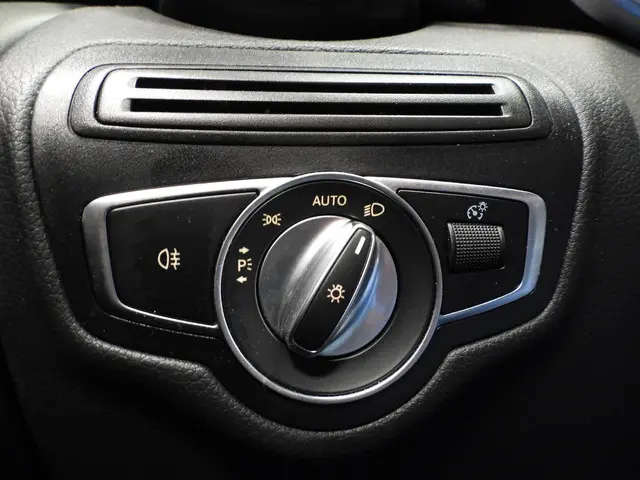 Mercedes-Benz GLC 300e 4MATIC AMG 2021 Hybride Benzine 22