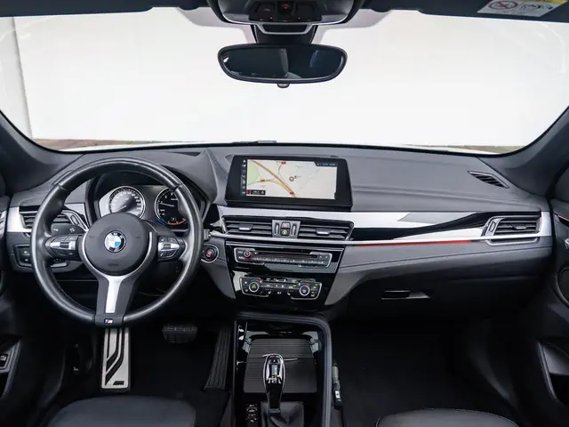 BMW X1 sDrive20i 2020 Benzine 7