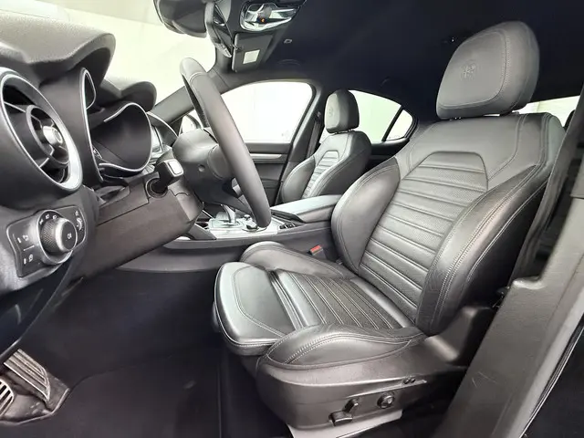 Alfa Romeo Stelvio 2.0 T AWD Super 2019 Benzine 18