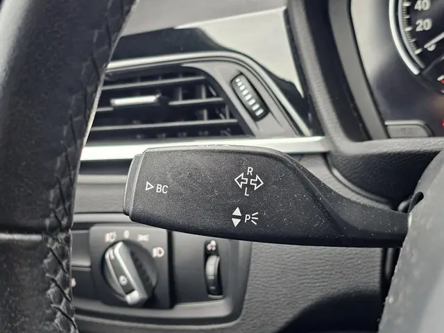 BMW X1 sDrive18i 2018 Benzine 17