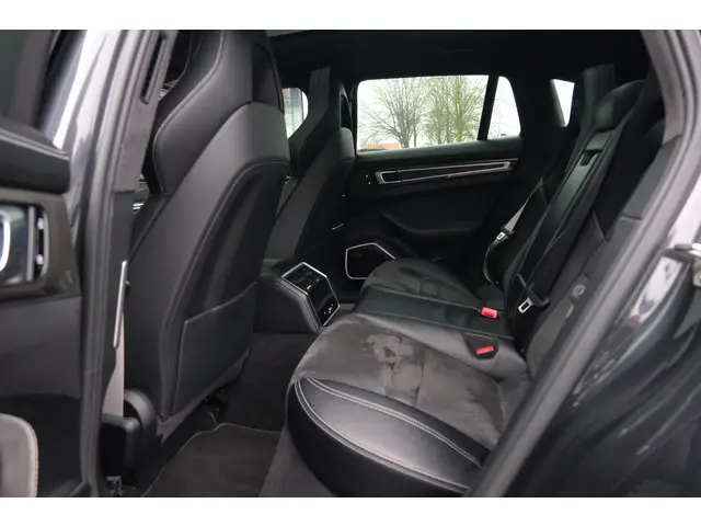 Porsche Panamera Sport Turismo 4.0 GTS 2019 Benzine 32