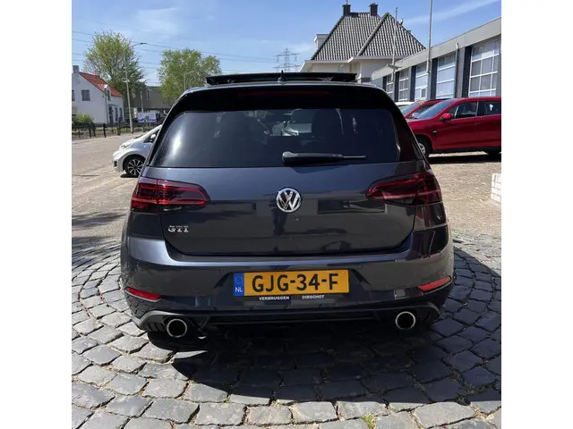 Volkswagen Golf 2.0 TSI GTI 2017 Benzine 27