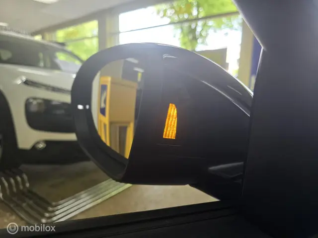 Volkswagen T-Roc 1.5 TSI R-Line 2023 Benzine 24