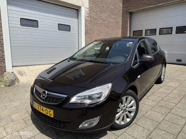 Opel Astra 1.4 Turbo Edition 2012 Benzine