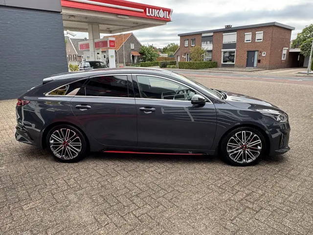 Kia Ceed pro_cee'd 1.6 TGDI GT 2021 Benzine 10