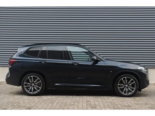 BMW X3 xDrive20i 2023 Benzine 5
