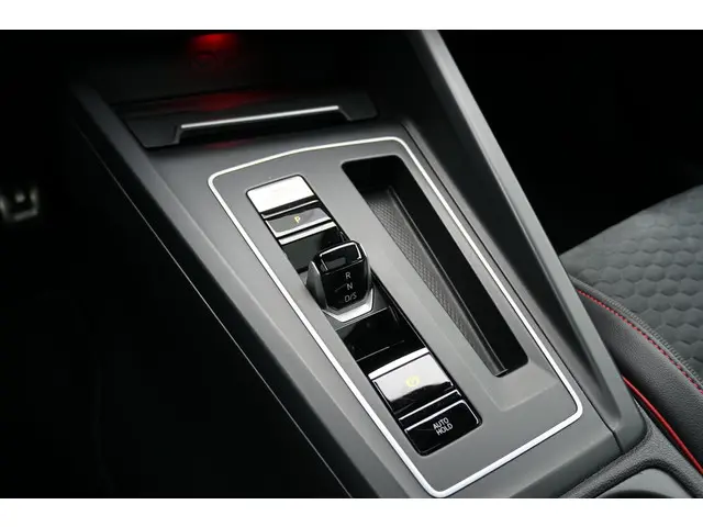 Volkswagen Golf 2.0 TSI GTI Clubsport 2021 Benzine 24