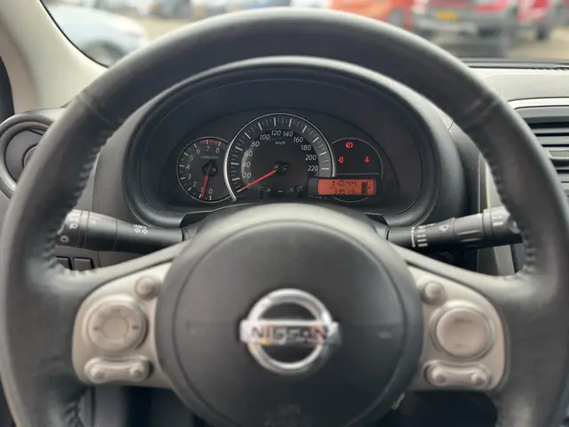 Nissan Micra 1.2 Acenta 2017 Benzine 17