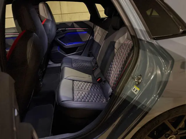 Audi RS3 A3 Sportback 2.5 TFSI QUATTRO 2023 Benzine 27