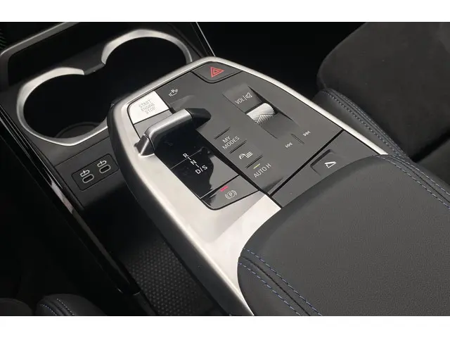 BMW X1 xDrive25e 2024 Hybride Benzine 7