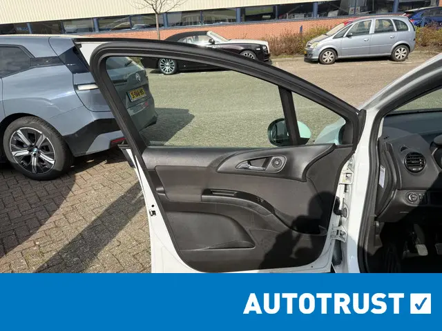 Opel Meriva 1.4 Cosmo 2015 Benzine 13
