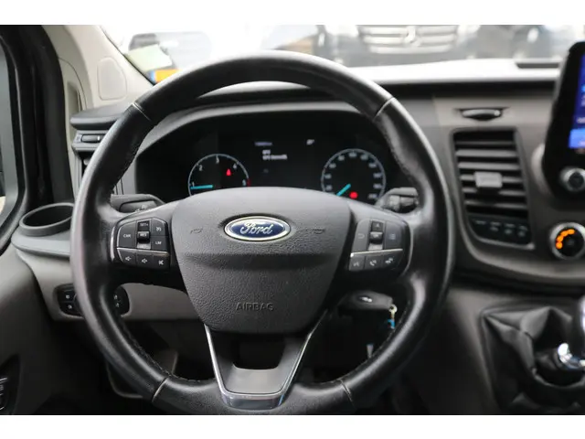 Ford Transit Custom 2.0 TDCI L2 H1 Trend DC 2022 Diesel 19