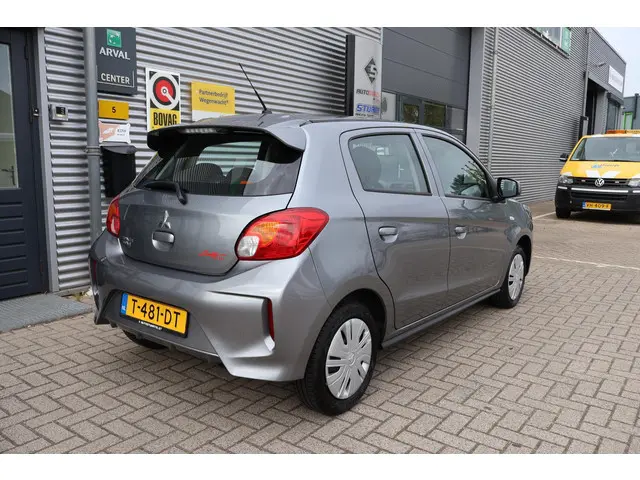 Mitsubishi Space Star 1.2 Connect+ 2023 Benzine 9