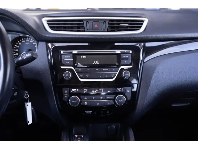 Nissan QASHQAI 1.2 Acenta 2016 Benzine 40