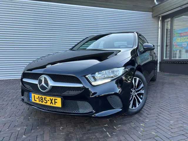 Mercedes-Benz A-Klasse 180 2021 Benzine 17