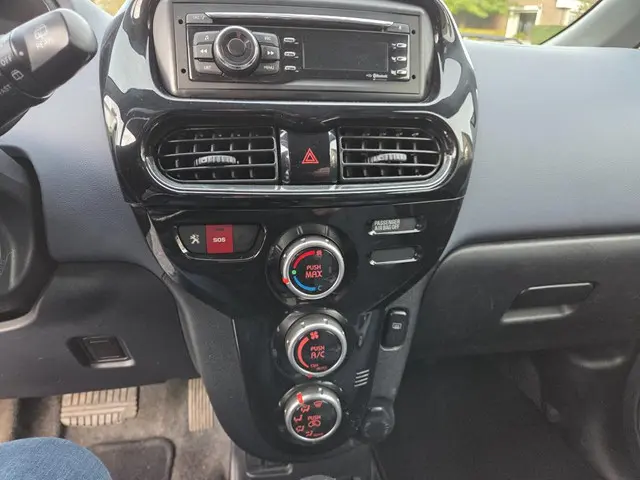 Peugeot iOn Active 2013 Elektrisch 6