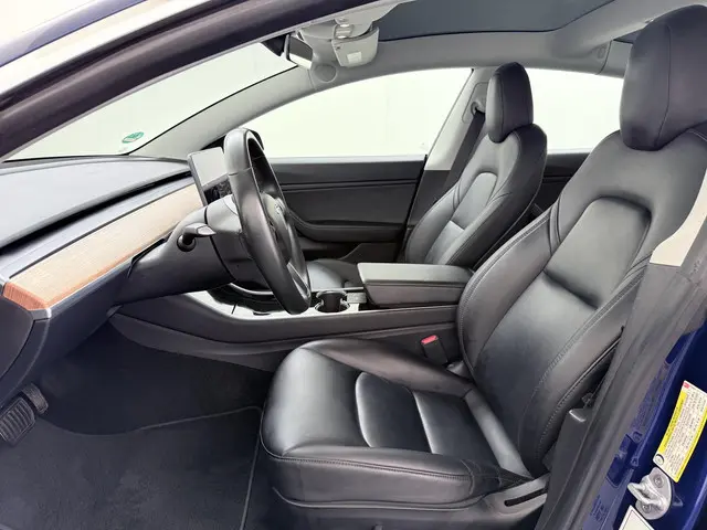 Tesla Model 3 Long Range AWD 75 kWh 2019 Elektrisch 18