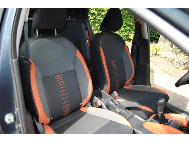 Nissan Micra 0.9 IG-T Tekna 2017 Benzine 18