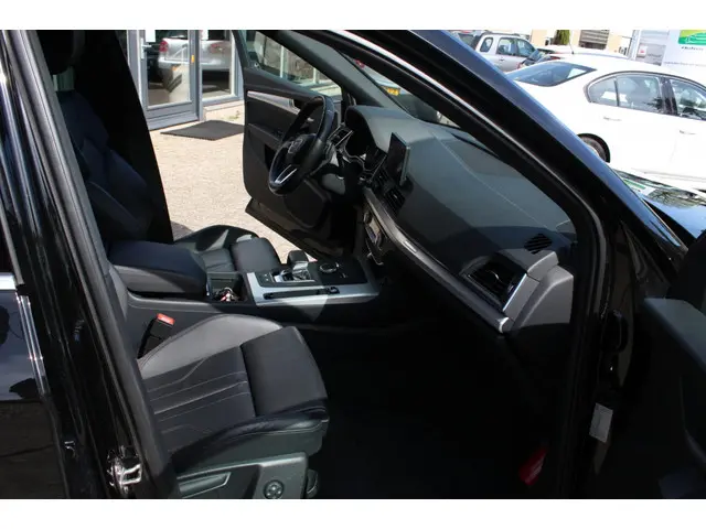 Audi Q5 2.0 TDI q. Sport PL. 2017 Diesel 25