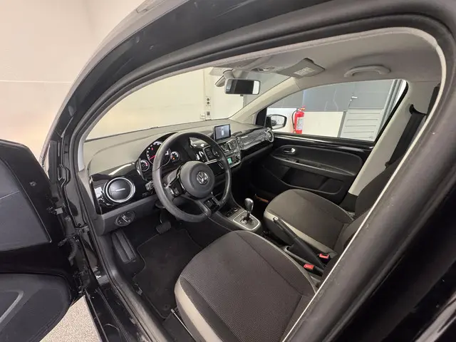 Volkswagen up! 1.0 Aut. High up! 2015 Benzine 28