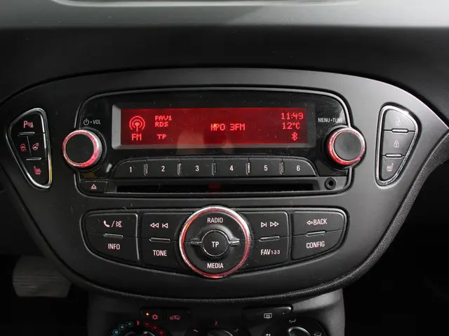 Opel Corsa 1.4 Business+ 2015 Benzine 23