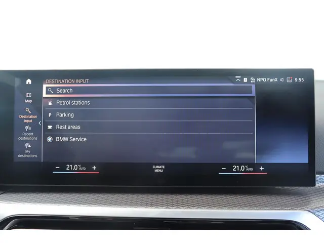 BMW 3 Serie Touring 318i 2024 Benzine 27