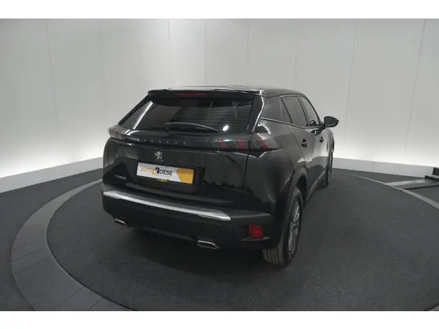 Peugeot 2008 PureTech 130 EAT8 Active Pack 2023 Benzine 55