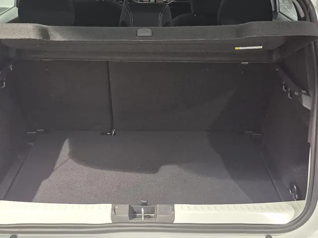 Dacia Sandero Stepway 1.0 TCe 90 Comfort 2023 Benzine 9