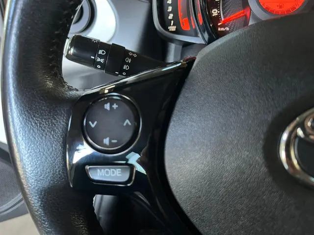 Toyota Aygo 1.0 VVT-i x-first 2018 Benzine 15