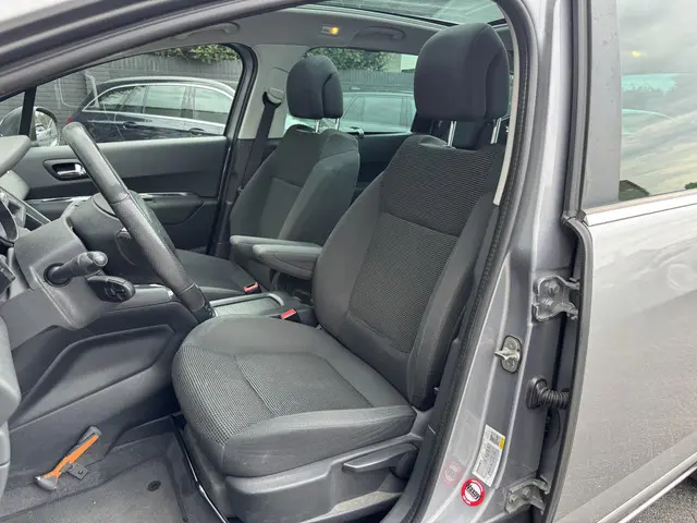 Peugeot 5008 1.2 PureTech Style 7p. 2015 Benzine 10