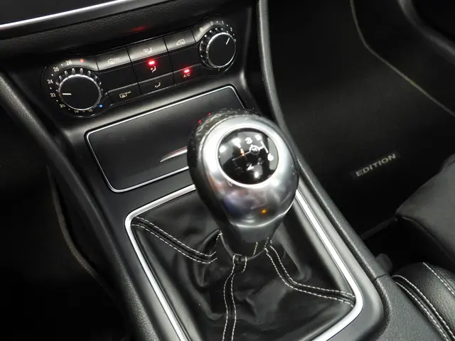Mercedes-Benz A-Klasse A180 AMG Edition 2017 Benzine 23