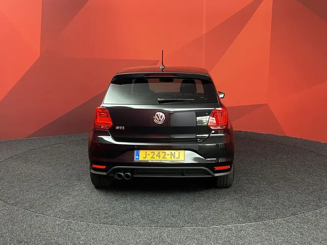 Volkswagen Polo 1.8 TSI GTI 2015 Benzine 13