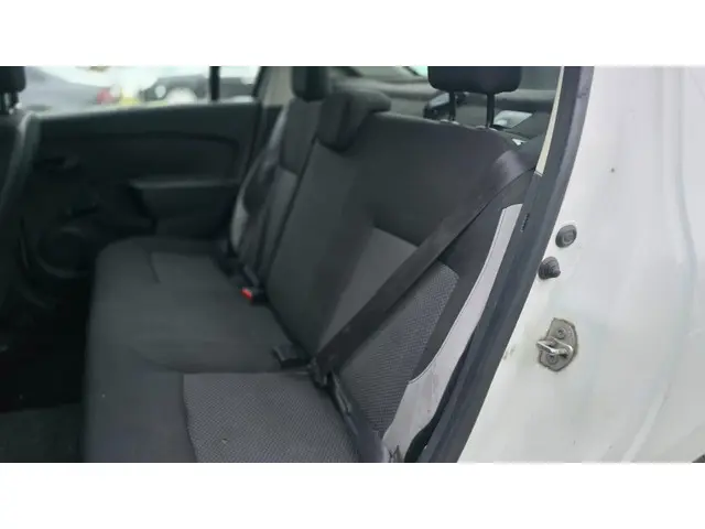 Dacia Logan MCV 1.2 16V 2014 Benzine 6