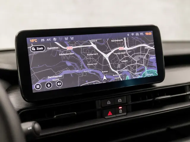 Jeep Avenger 1.2 Altitude Sport 2023 Benzine 25