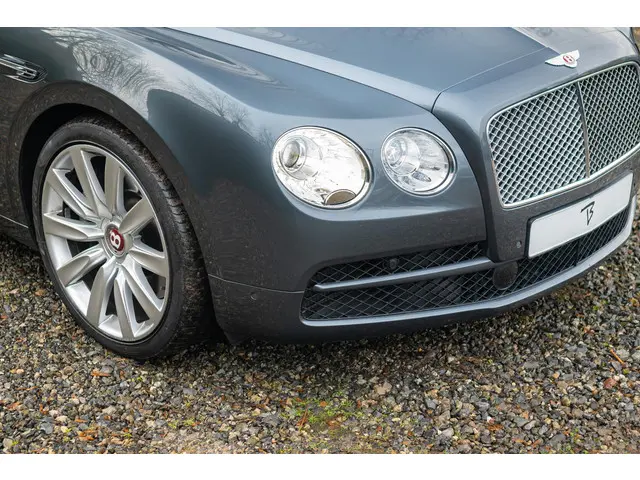 Bentley Flying Spur 4.0 V8 2016 Benzine 27