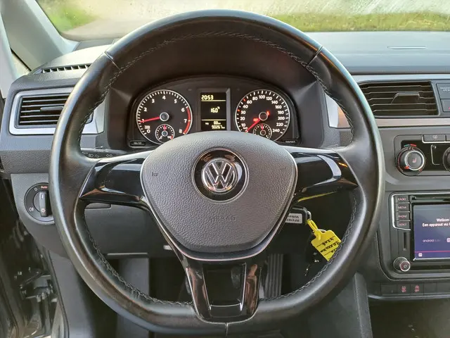 Volkswagen Caddy 1.0 TSI Comfortline 2020 Benzine 37