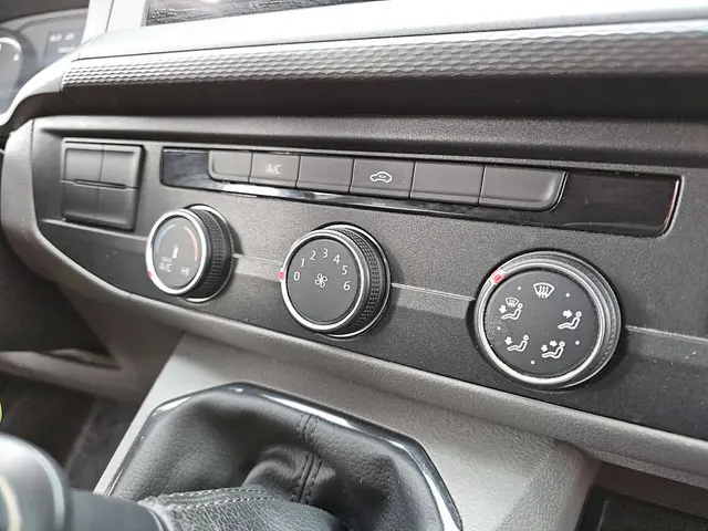 Volkswagen Transporter 2.0 TDI 2020 Diesel 10