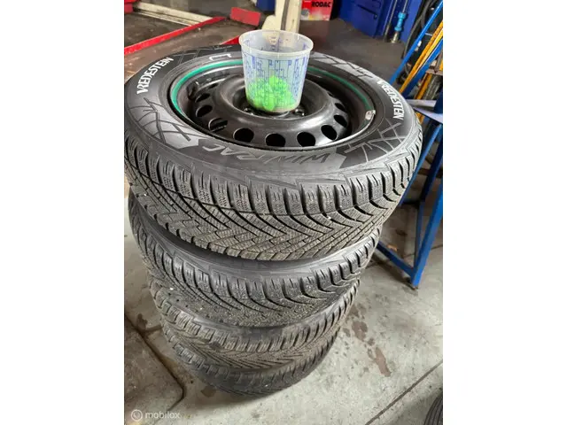 Suzuki SX4 1.6 Executive 2013 Benzine 24