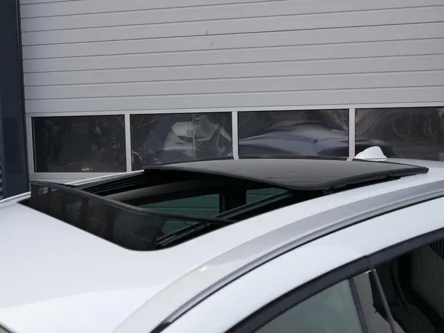 Volvo XC60 2.0 T5 FWD Ocean Race 2015 Benzine 18