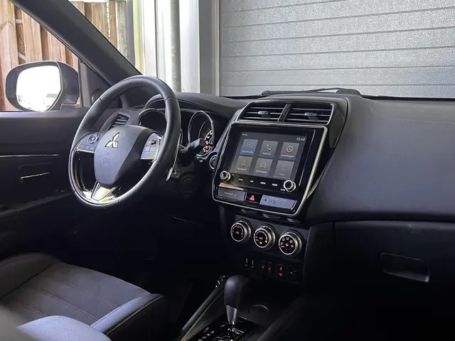 Mitsubishi ASX 2.0 Intense 2021 Benzine 24