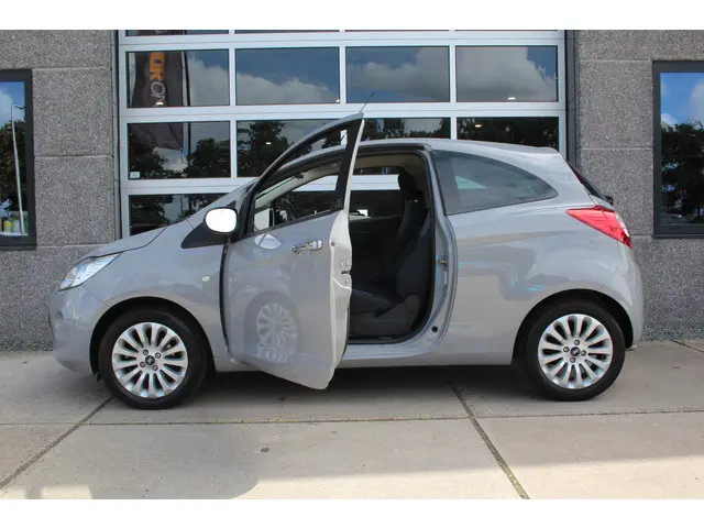 Ford Ka 1.2 Titanium X Pack / Chrome Pack 2015 Benzine 4