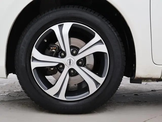 Nissan Pulsar 1.2 DIG-T N-VISION + TREKHAAK 2017 Benzine 12