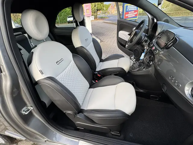 Fiat 500C 1.0 Hybrid Club 2022 Benzine 18