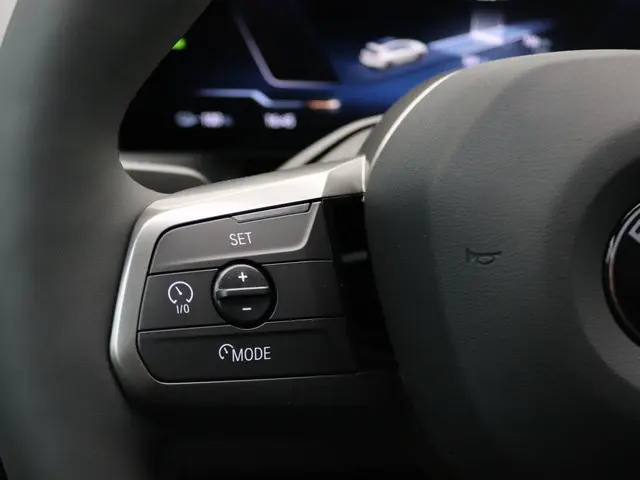 BMW iX xDrive60 2025 Elektrisch 21