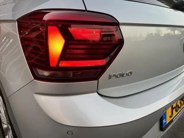 Volkswagen Polo 1.0 TSI Comfortline 2020 Benzine 18