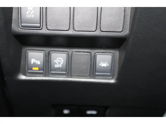 Nissan QASHQAI 1.2 Connect Edition 2015 Benzine 20
