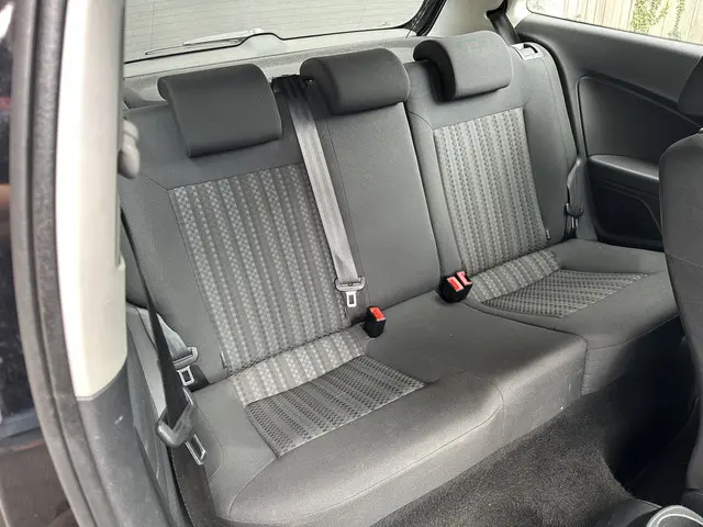 Volkswagen Polo 1.0 2014 Benzine 14