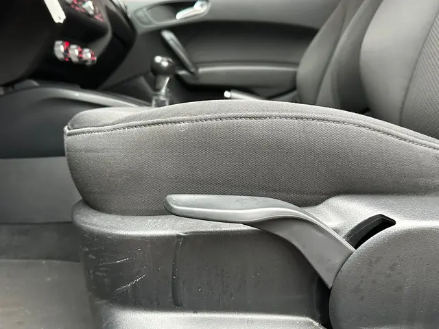 Audi A1 1.2 TFSI Pro Line S Clima 2013 Benzine 20