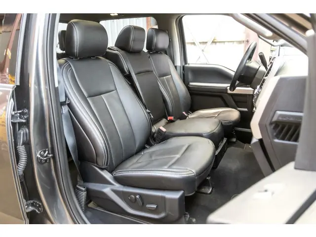 Ford F-250 USA Lariat 2021 Benzine 23