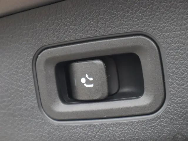 Mercedes-Benz GLA 250 e AMG Line 2021 Hybride Benzine 10